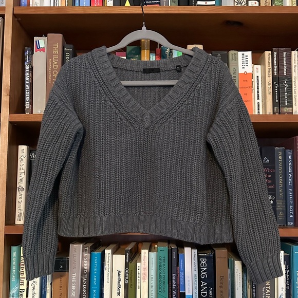 ATM Chunky V Neck Pullover - Picture 4 of 11